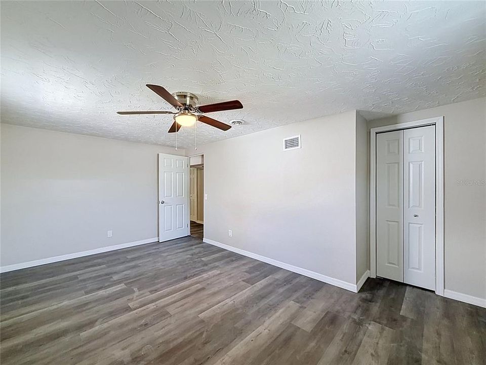 En Venta: $179,900 (4 camas, 1 baños, 1600 Pies cuadrados)