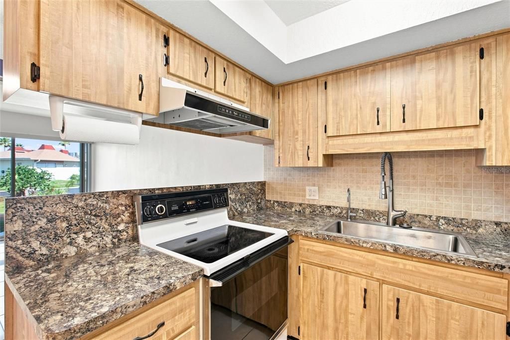 En Renta: $1,600 (2 camas, 1 baños, 825 Pies cuadrados)