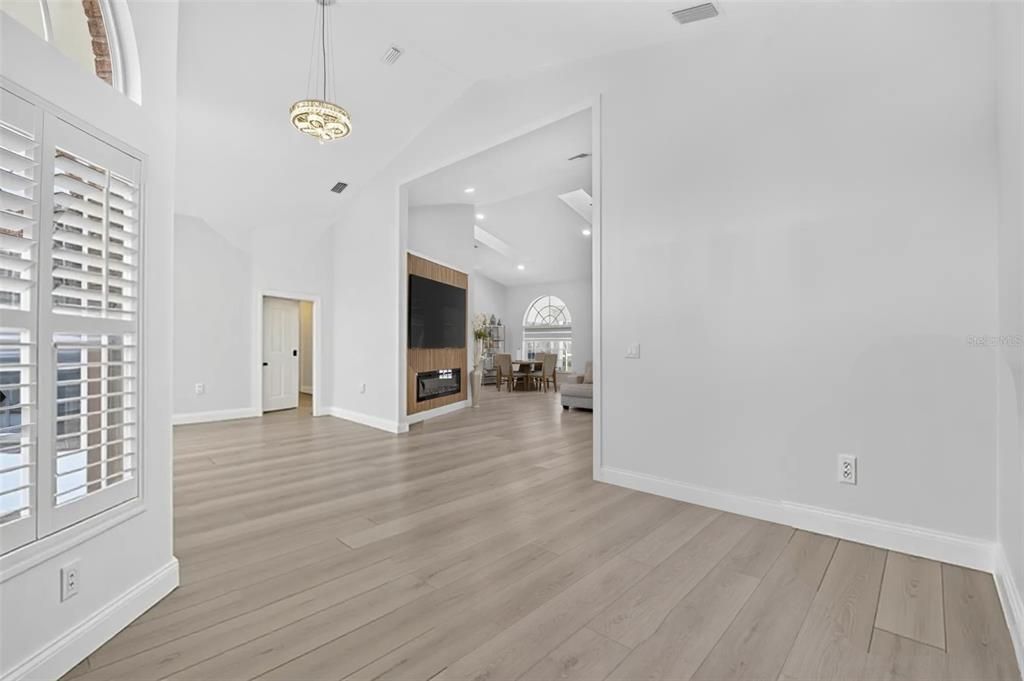 На продажу: $429,900 (3 спален, 2 ванн, 2316 Квадратных фут)