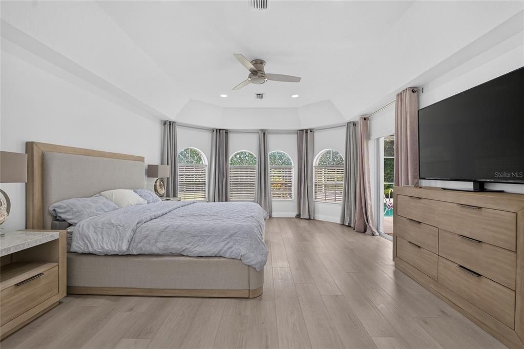 На продажу: $429,900 (3 спален, 2 ванн, 2316 Квадратных фут)