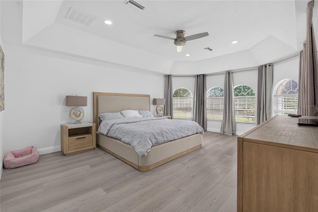 На продажу: $429,900 (3 спален, 2 ванн, 2316 Квадратных фут)