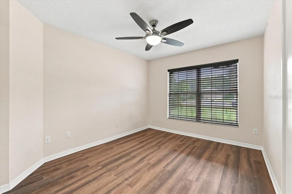 For Sale: $525,000 (4 beds, 3 baths, 2520 Square Feet)