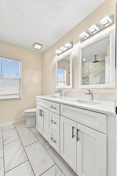 For Sale: $525,000 (4 beds, 3 baths, 2520 Square Feet)