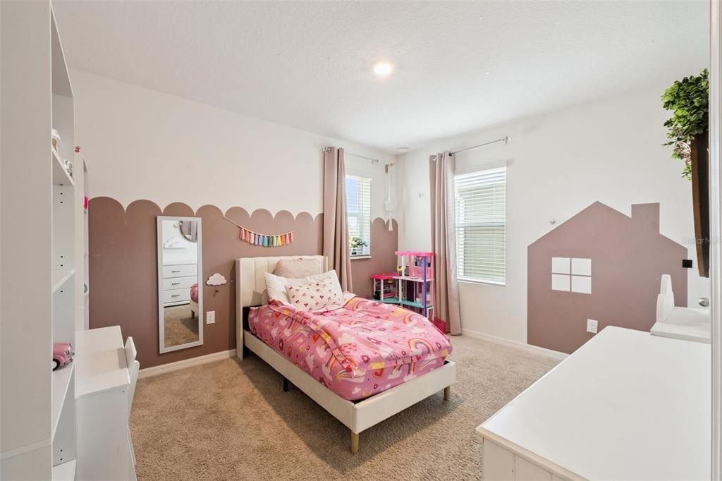 For Sale: $459,000 (5 beds, 3 baths, 2830 Square Feet)