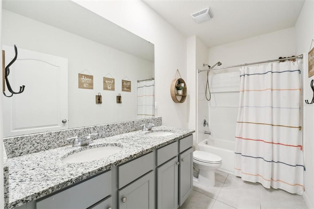 For Sale: $459,000 (5 beds, 3 baths, 2830 Square Feet)