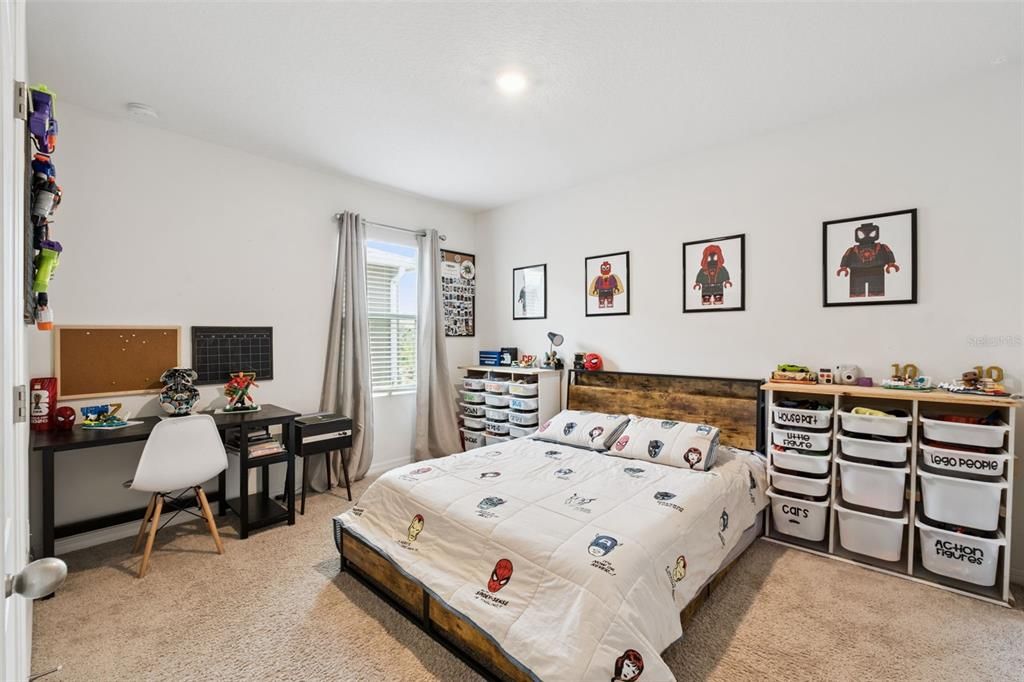 For Sale: $459,000 (5 beds, 3 baths, 2830 Square Feet)