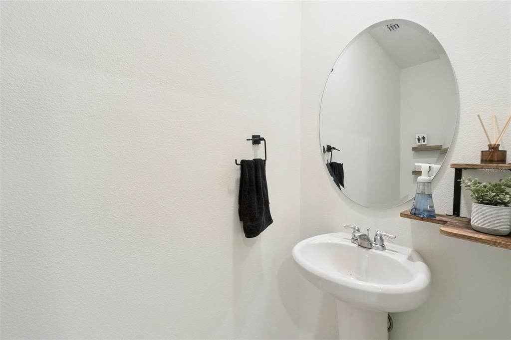 For Sale: $459,000 (5 beds, 3 baths, 2830 Square Feet)