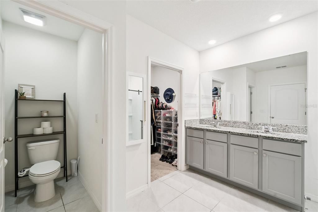 For Sale: $459,000 (5 beds, 3 baths, 2830 Square Feet)