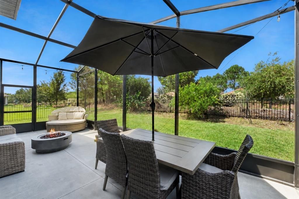 For Sale: $459,000 (5 beds, 3 baths, 2830 Square Feet)