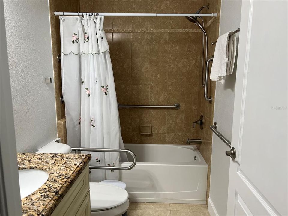 En Venta: $399,000 (3 camas, 2 baños, 1683 Pies cuadrados)
