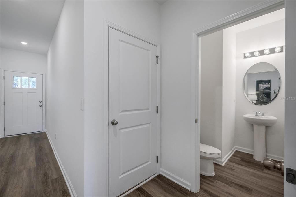 For Sale: $209,990 (2 beds, 2 baths, 1395 Square Feet)