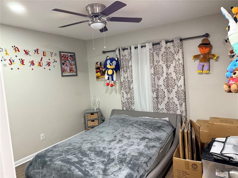 For Sale: $465,000 (3 beds, 2 baths, 1334 Square Feet)