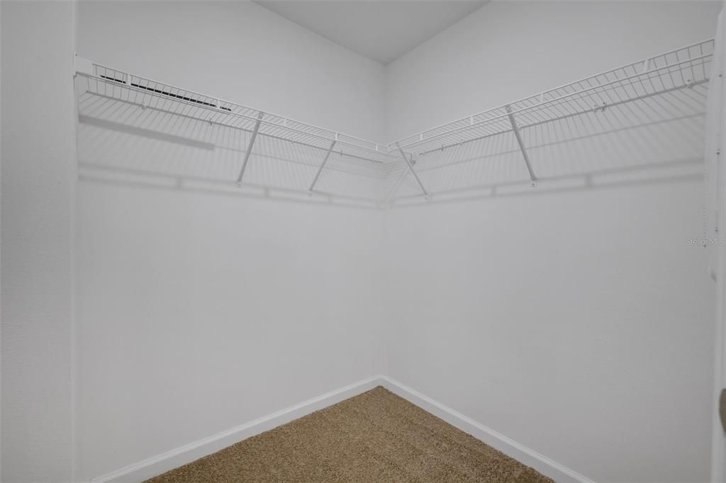 For Sale: $209,990 (2 beds, 2 baths, 1395 Square Feet)