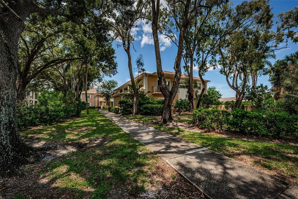 En Venta: $210,000 (2 camas, 2 baños, 895 Pies cuadrados)