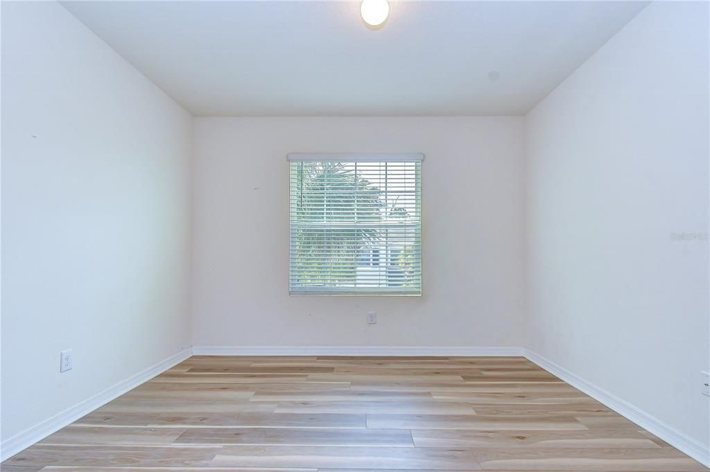 For Sale: $279,000 (3 beds, 2 baths, 1673 Square Feet)