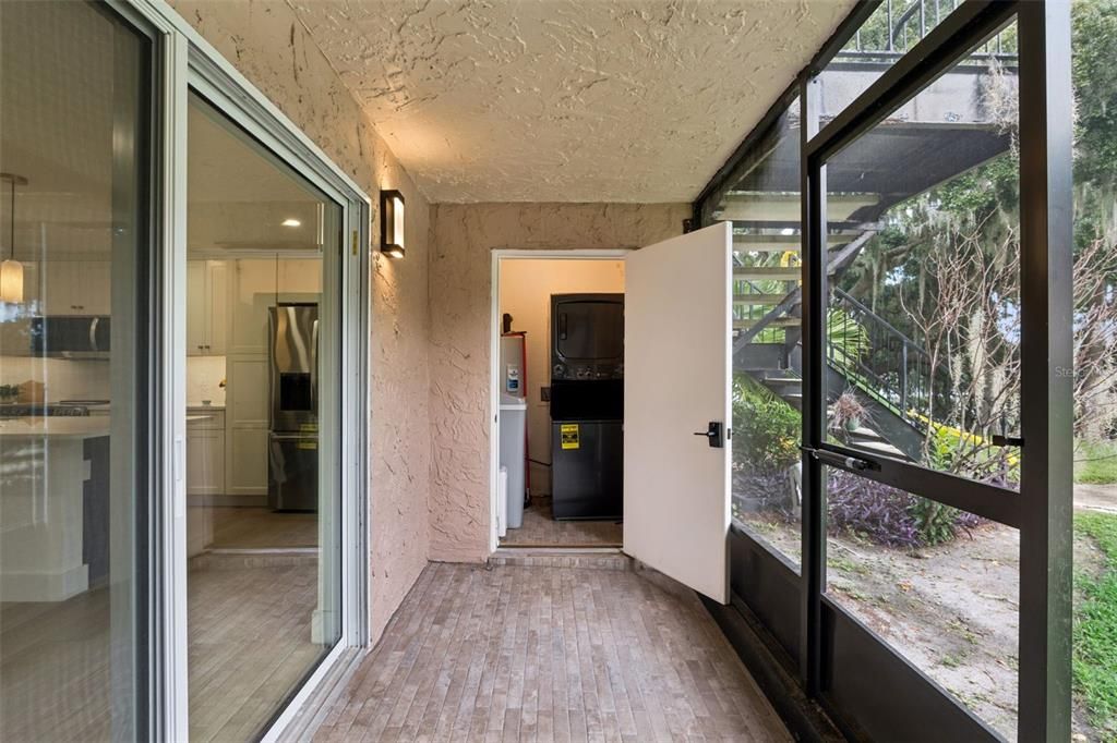For Sale: $170,000 (1 beds, 1 baths, 781 Square Feet)