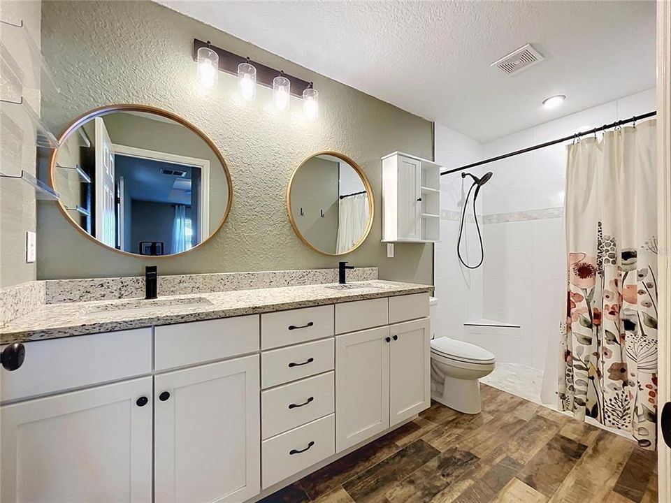 For Sale: $319,900 (3 beds, 2 baths, 1439 Square Feet)