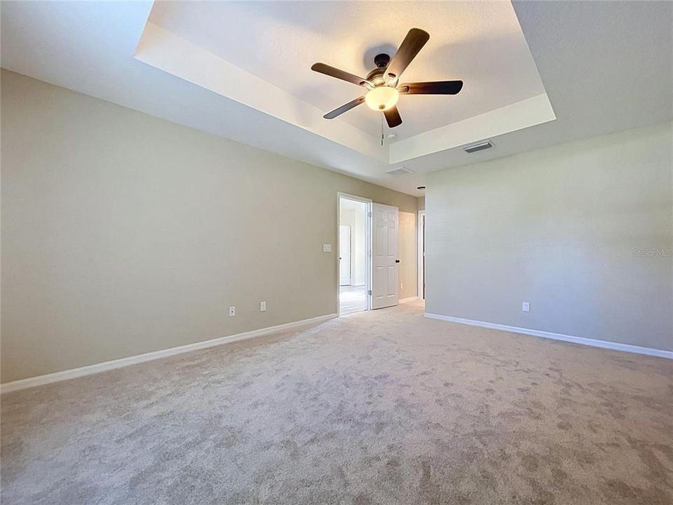 For Sale: $319,900 (3 beds, 2 baths, 1439 Square Feet)