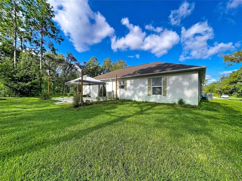 For Sale: $319,900 (3 beds, 2 baths, 1439 Square Feet)