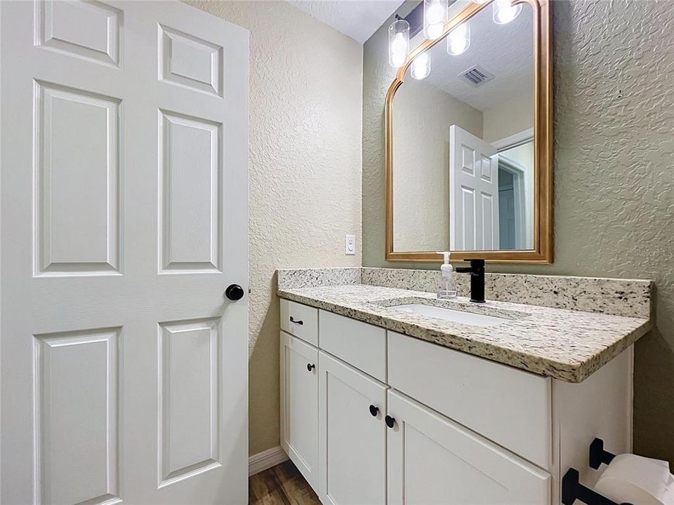 For Sale: $319,900 (3 beds, 2 baths, 1439 Square Feet)