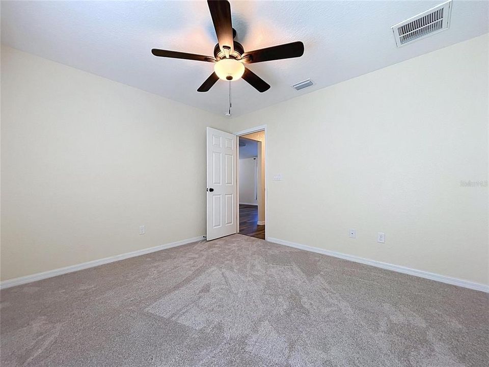 For Sale: $319,900 (3 beds, 2 baths, 1439 Square Feet)