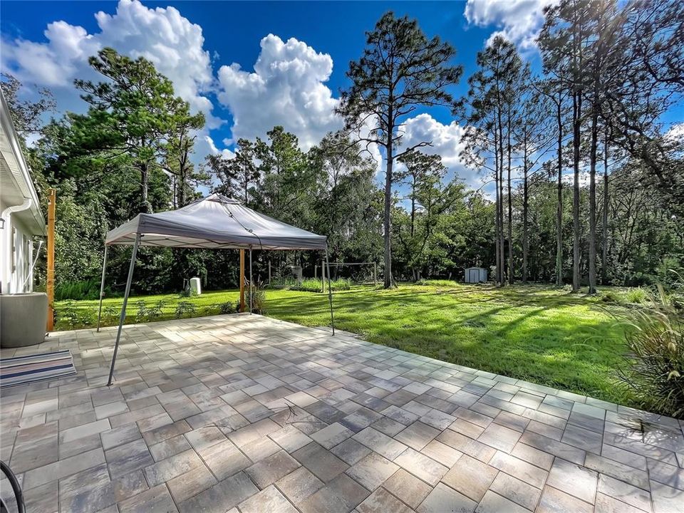 For Sale: $319,900 (3 beds, 2 baths, 1439 Square Feet)