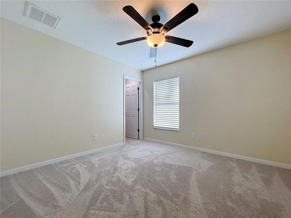 For Sale: $319,900 (3 beds, 2 baths, 1439 Square Feet)