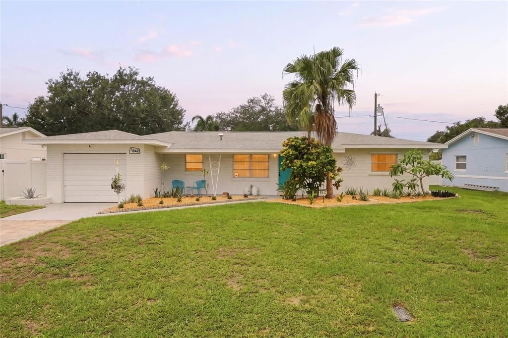 En Venta: $455,000 (3 camas, 2 baños, 1632 Pies cuadrados)