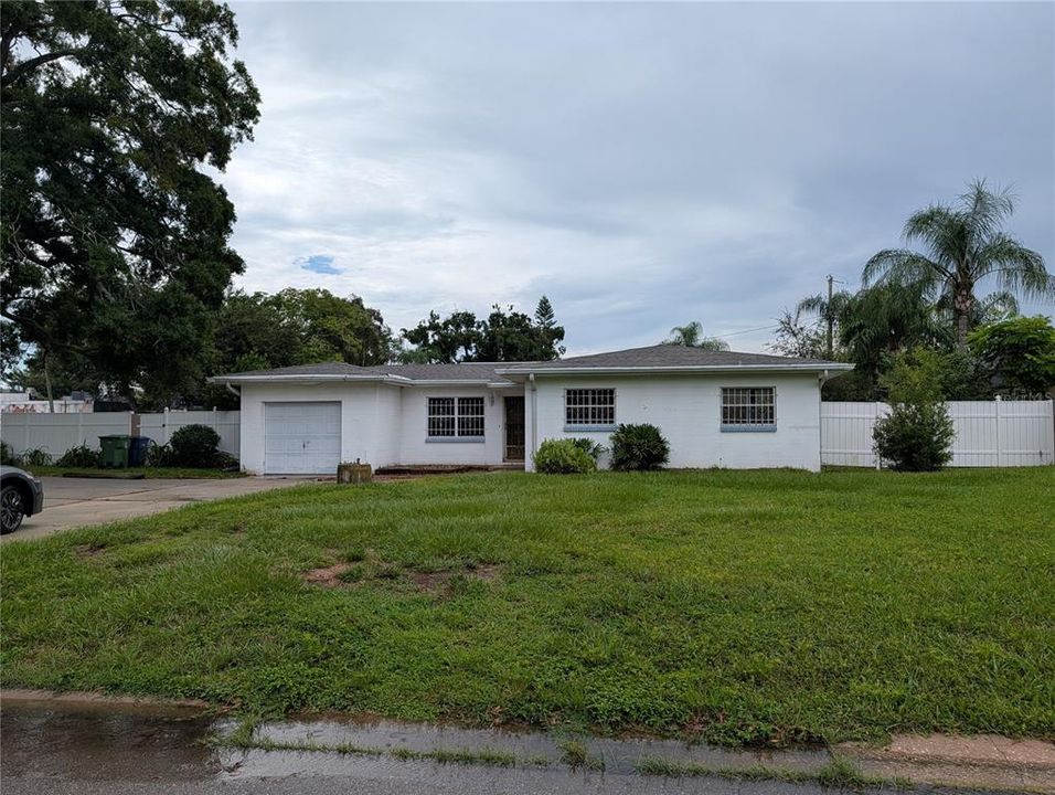 For Sale: $360,000 (3 beds, 1 baths, 1352 Square Feet)