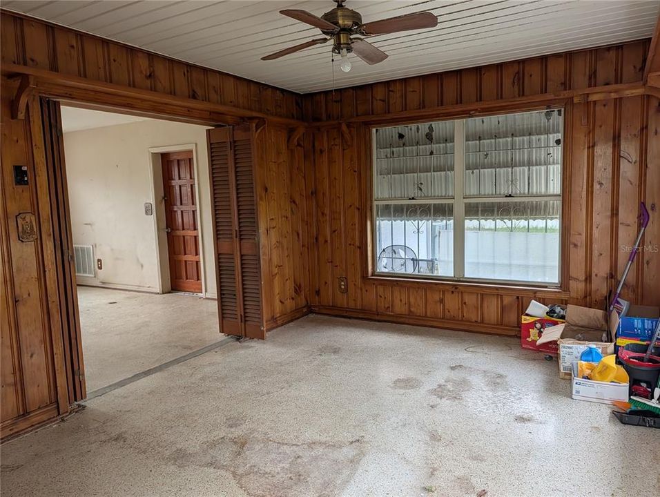 For Sale: $360,000 (3 beds, 1 baths, 1352 Square Feet)