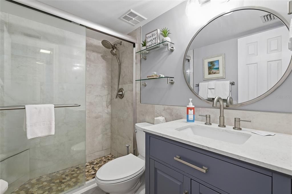 En Venta: $649,000 (2 camas, 2 baños, 1010 Pies cuadrados)
