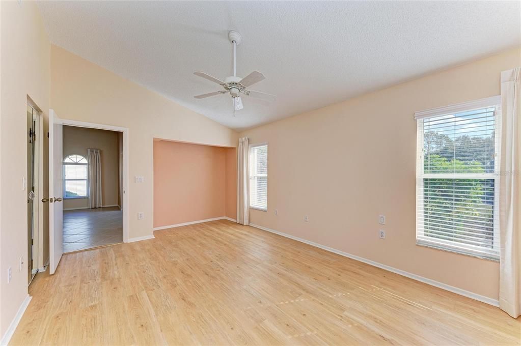 For Rent: $2,700 (3 beds, 2 baths, 1677 Square Feet)