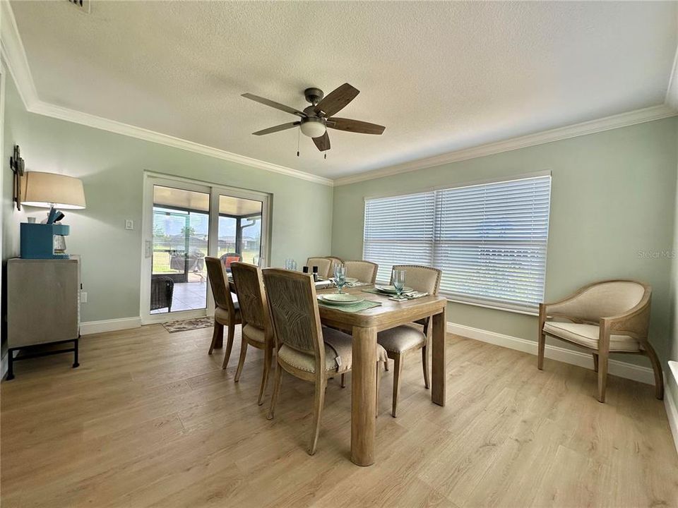 For Sale: $265,018 (3 beds, 2 baths, 1427 Square Feet)