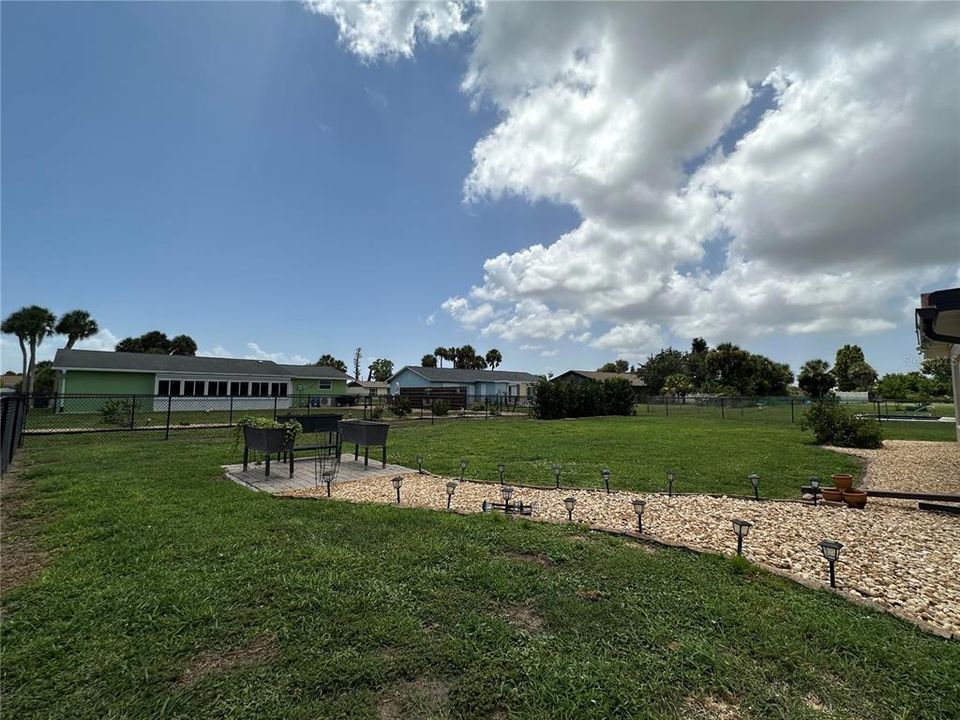 For Sale: $265,018 (3 beds, 2 baths, 1427 Square Feet)