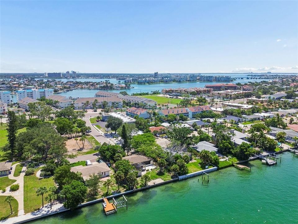 En Venta: $1,150,000 (0.21 acres)