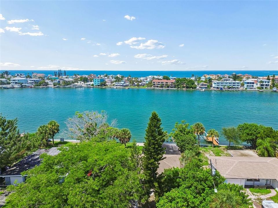 En Venta: $1,150,000 (0.21 acres)
