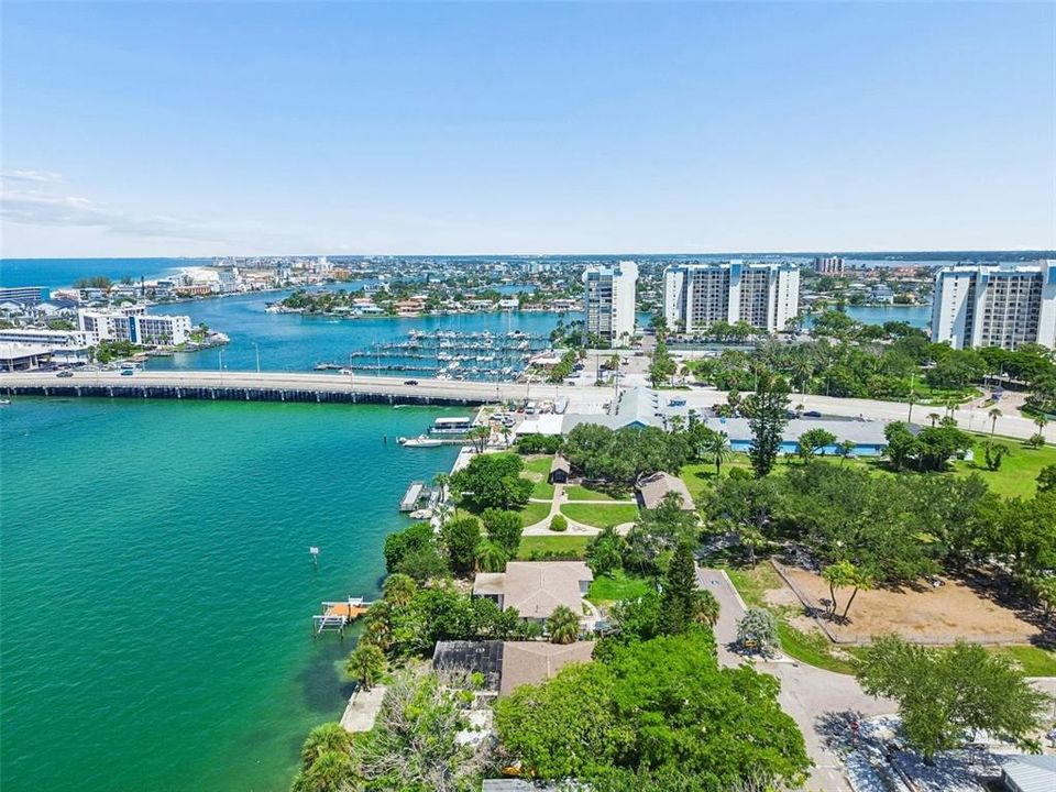 En Venta: $1,150,000 (0.21 acres)