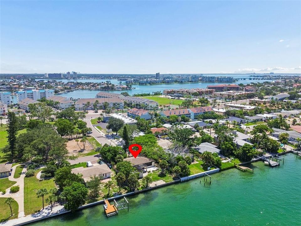 En Venta: $1,150,000 (0.21 acres)
