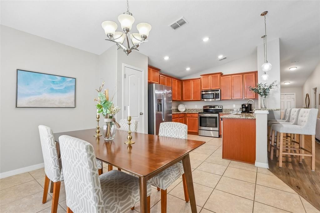 En Venta: $317,000 (3 camas, 2 baños, 1676 Pies cuadrados)