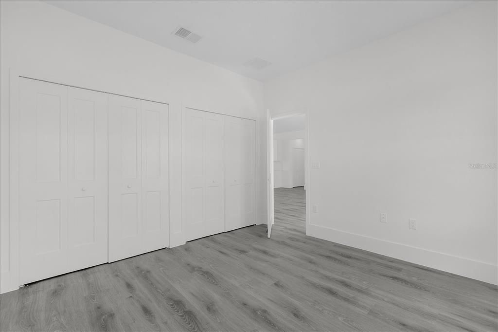 В аренду: $1,950 (4 спален, 2 ванн, 1774 Квадратных фут)