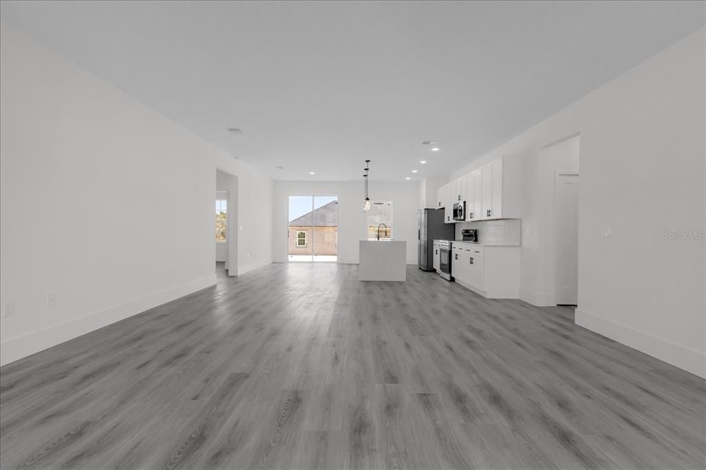В аренду: $1,950 (4 спален, 2 ванн, 1774 Квадратных фут)