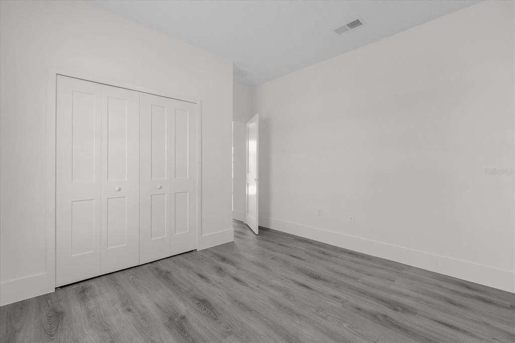 В аренду: $1,950 (4 спален, 2 ванн, 1774 Квадратных фут)