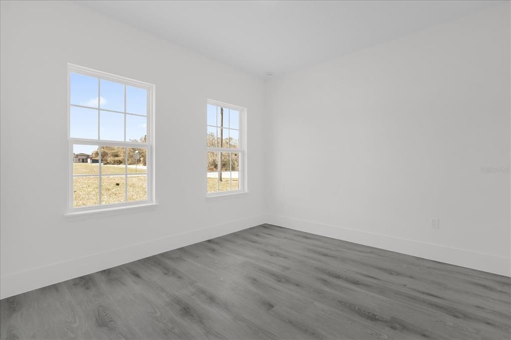 В аренду: $1,950 (4 спален, 2 ванн, 1774 Квадратных фут)