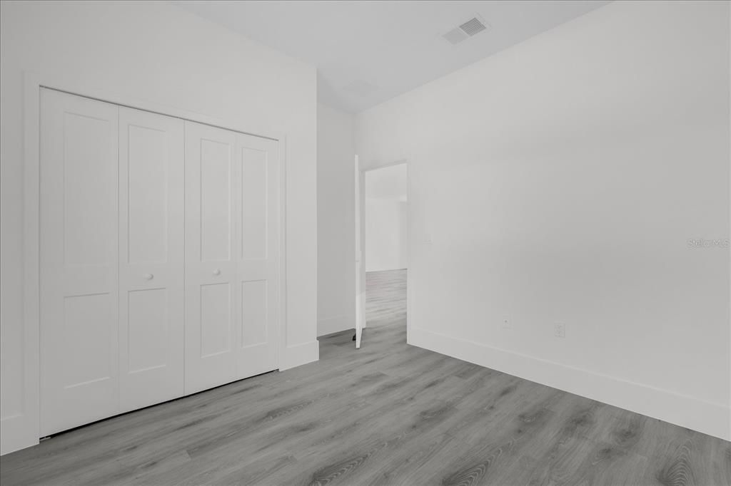 В аренду: $1,950 (4 спален, 2 ванн, 1774 Квадратных фут)