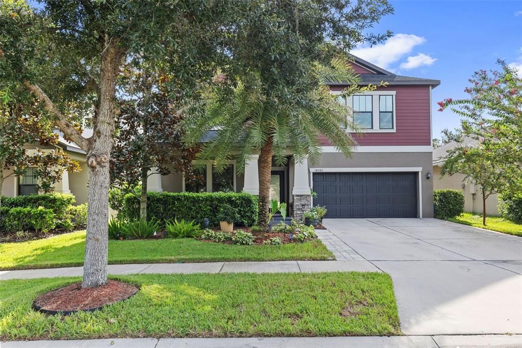 For Sale: $500,000 (5 beds, 3 baths, 3751 Square Feet)