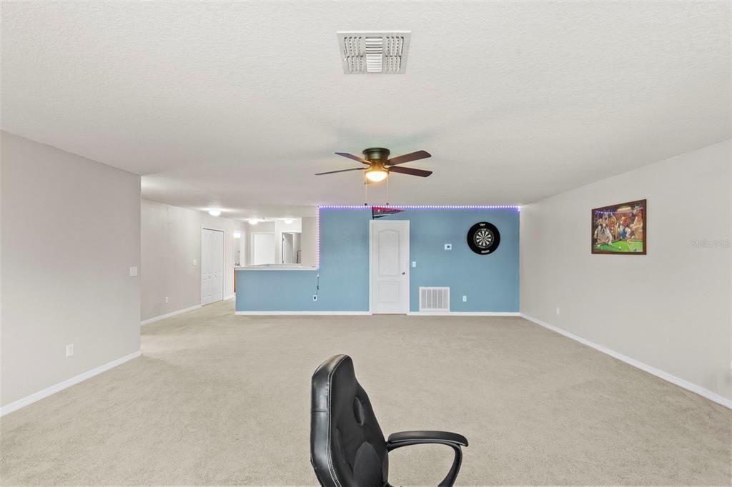 For Sale: $500,000 (5 beds, 3 baths, 3751 Square Feet)