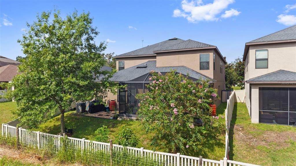 For Sale: $500,000 (5 beds, 3 baths, 3751 Square Feet)