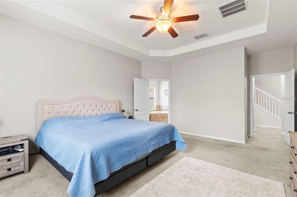 For Sale: $500,000 (5 beds, 3 baths, 3751 Square Feet)