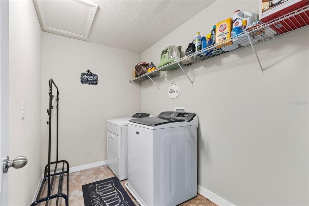 For Sale: $500,000 (5 beds, 3 baths, 3751 Square Feet)