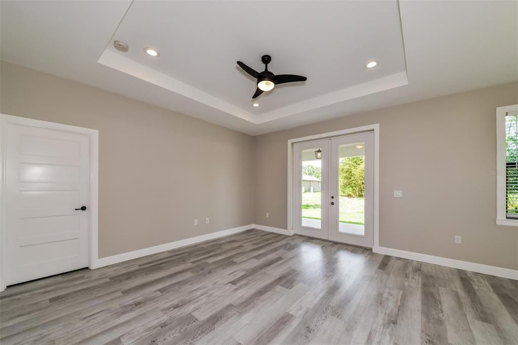 For Sale: $325,000 (3 beds, 2 baths, 1534 Square Feet)